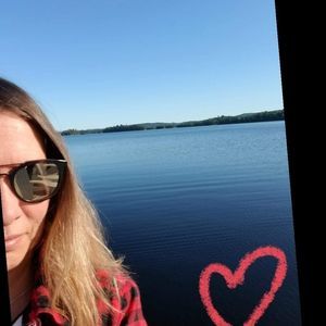 Meet your Posher, Roxanne